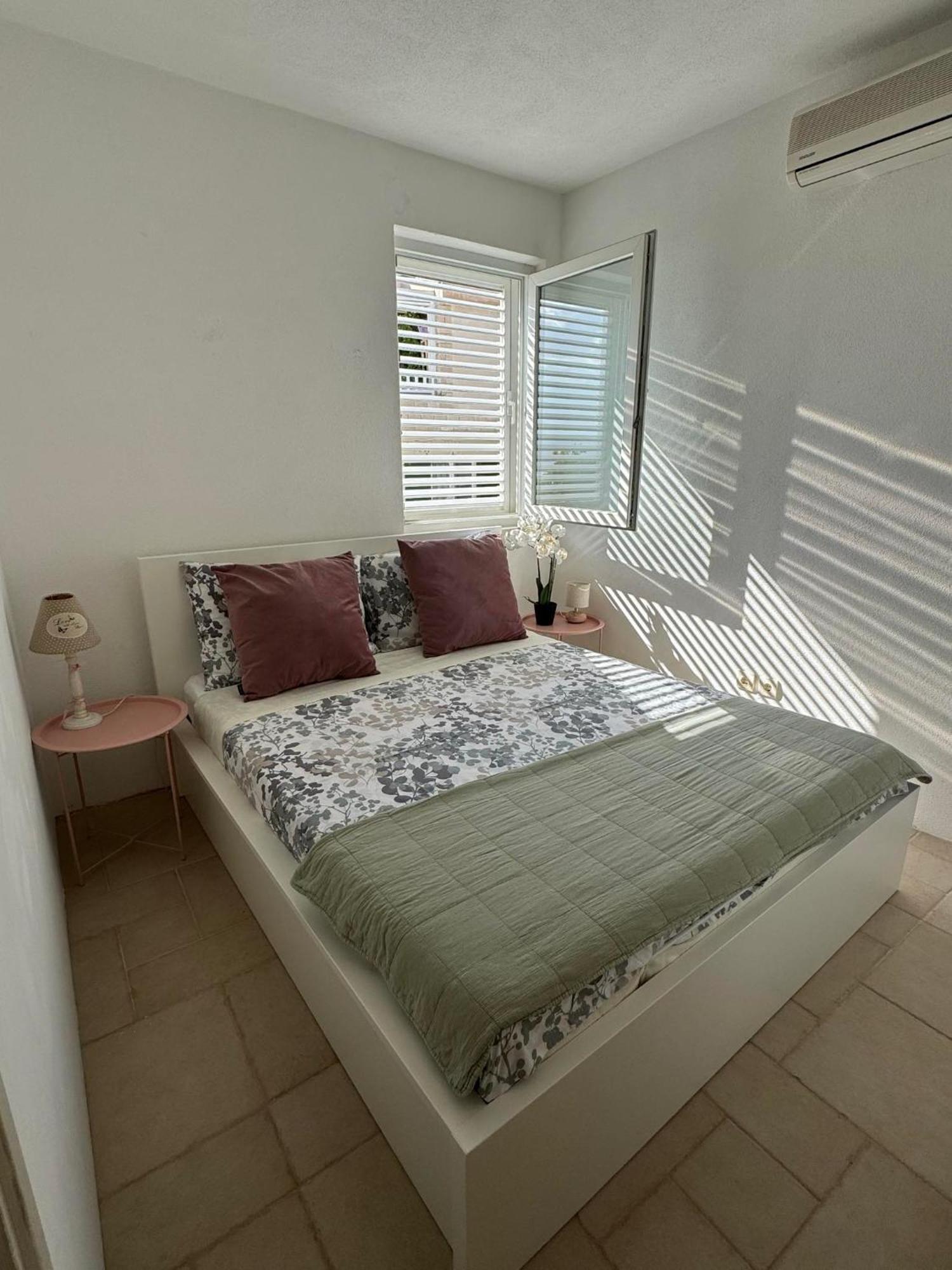 Apartman Vera Brela Esterno foto
